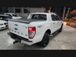 FORD - RANGER - 2014/2015 - Branca - R$ 119.900,00