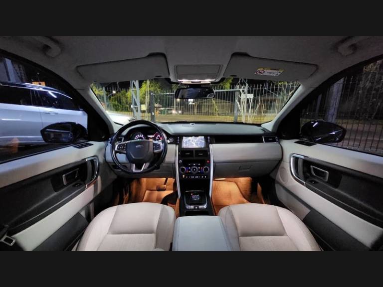 LAND ROVER - DISCOVERY SPORT - 2016/2016 - Preta - R$ 84.900,00