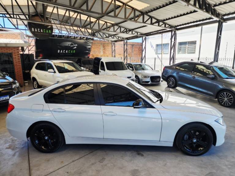 BMW - 320I - 2013/2014 - Branca - Sob Consulta