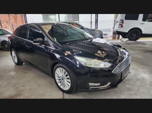 FORD - FOCUS - 2015/2016 - Preta - Sob Consulta