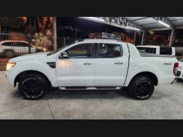 FORD - RANGER - 2014/2015 - Branca - R$ 119.900,00