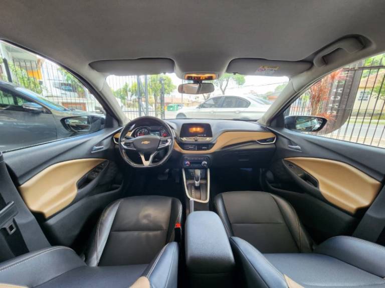 CHEVROLET - ONIX - 2019/2020 - Preta - R$ 68.900,00