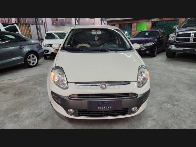 FIAT - PUNTO - 2012/2013 - Branca - Sob Consulta