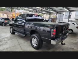 DODGE - RAM - 2006/2007 - Preta - R$ 109.990,00