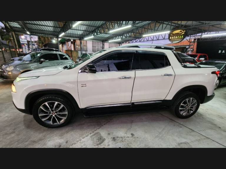 FIAT - TORO - 2019/2020 - Branca - Sob Consulta