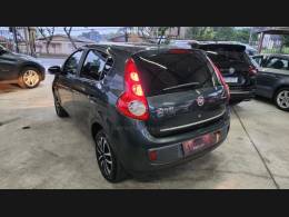 FIAT - PALIO - 2013/2014 - Cinza - R$ 37.900,00