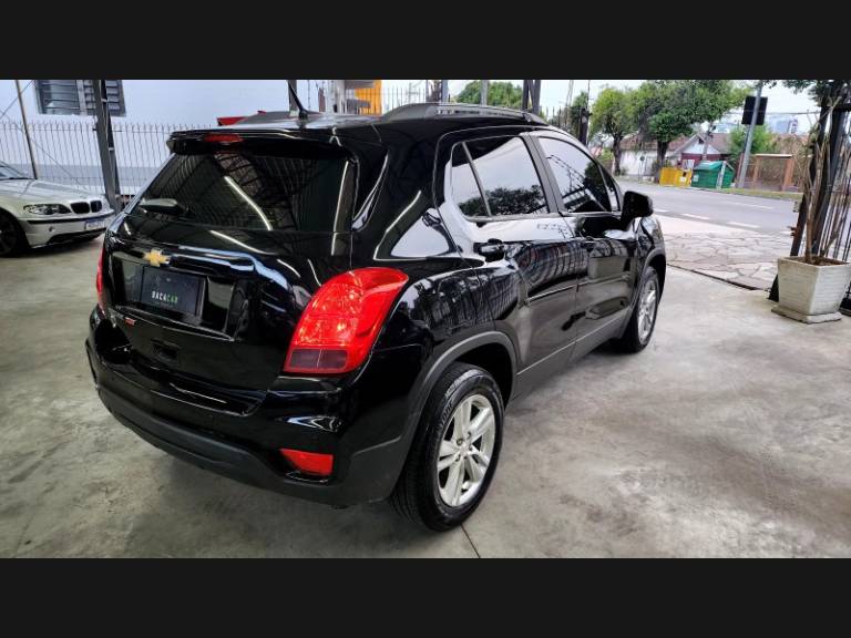 CHEVROLET - TRACKER - 2018/2019 - Preta - R$ 74.900,00