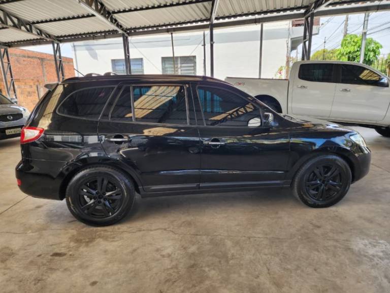 HYUNDAI - SANTA FÉ - 2008/2009 - Preta - R$ 33.900,00