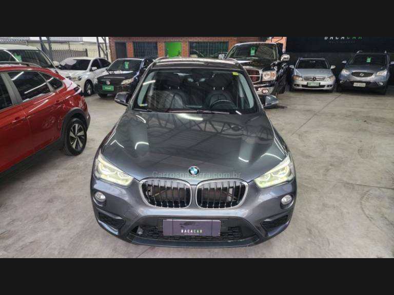 BMW - X1 - 2017/2017 - Cinza - Sob Consulta