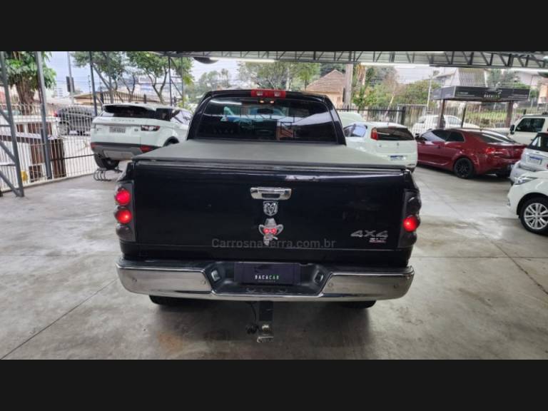 DODGE - RAM - 2006/2007 - Preta - R$ 109.990,00