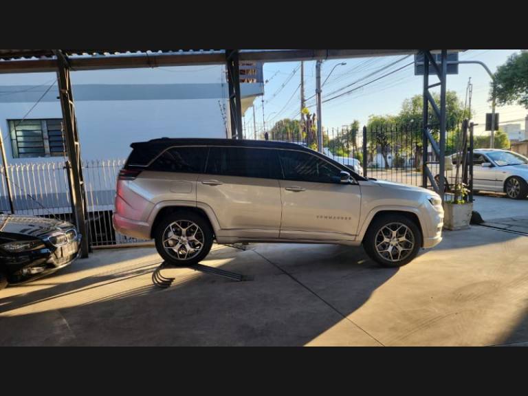 JEEP - COMMANDER - 2022/2022 - Dourada - Sob Consulta