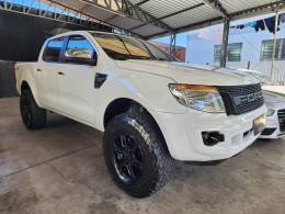 FORD - RANGER - 2014/2015 - Branca - Sob Consulta