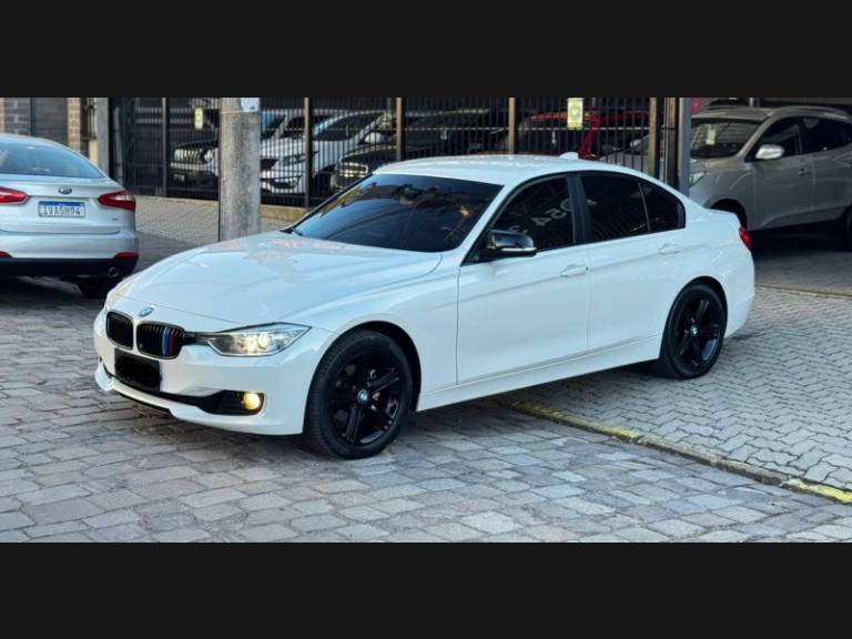BMW - 320I - 2013/2014 - Branca - Sob Consulta