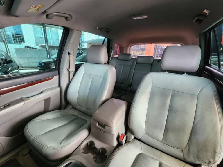 HYUNDAI - SANTA FÉ - 2008/2009 - Preta - R$ 33.900,00