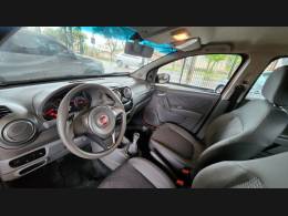 FIAT - PALIO - 2013/2014 - Vermelha - R$ 37.900,00