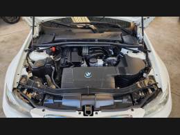 BMW - 320I - 2011/2012 - Branca - Sob Consulta