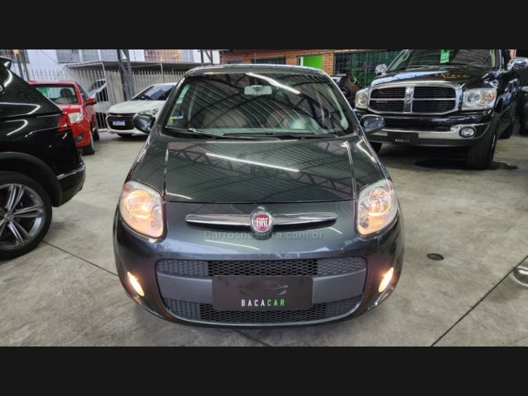 FIAT - PALIO - 2013/2014 - Cinza - R$ 37.900,00