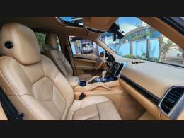 PORSCHE - CAYENNE - 2012/2012 - Branca - R$ 129.900,00