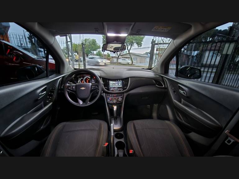 CHEVROLET - TRACKER - 2018/2019 - Preta - R$ 74.900,00