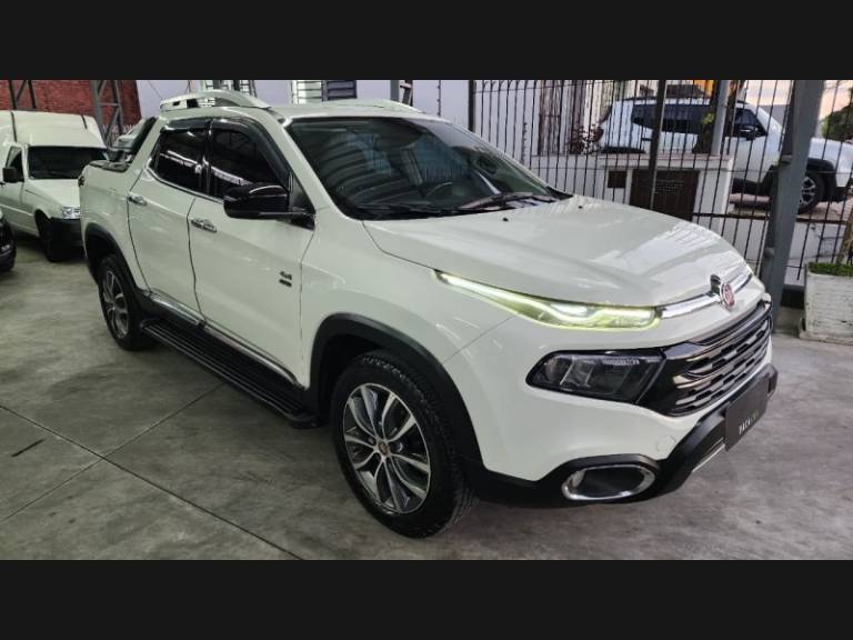 FIAT - TORO - 2019/2020 - Branca - Sob Consulta
