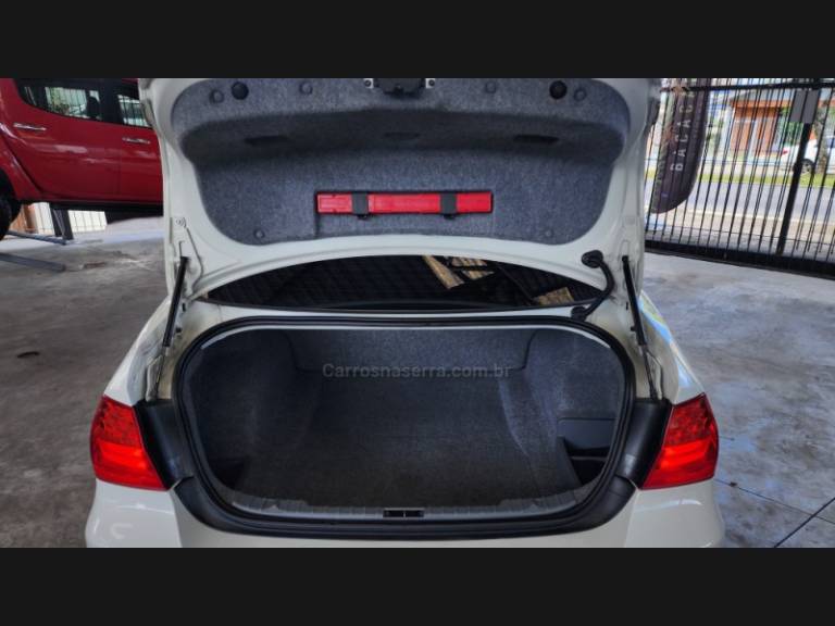 BMW - 320I - 2011/2012 - Branca - Sob Consulta