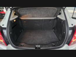 CHEVROLET - TRACKER - 2018/2018 - Branca - Sob Consulta