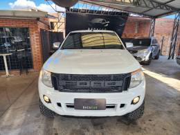 FORD - RANGER - 2014/2015 - Branca - Sob Consulta