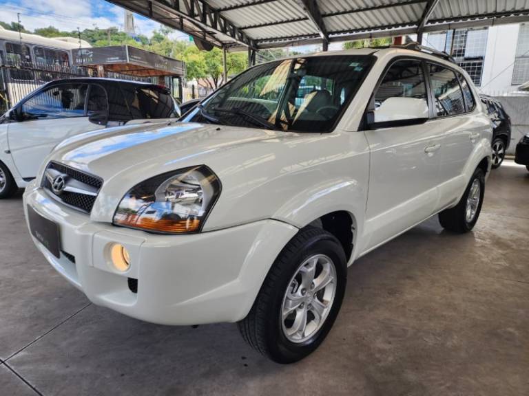 HYUNDAI - TUCSON - 2015/2016 - Branca - Sob Consulta